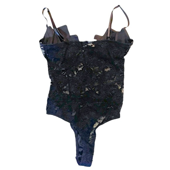 Lulus Women’s Black Lace Padded Clamshell Cup Bodysuit Snap Crotch Sz. S - Picture 2 of 10
